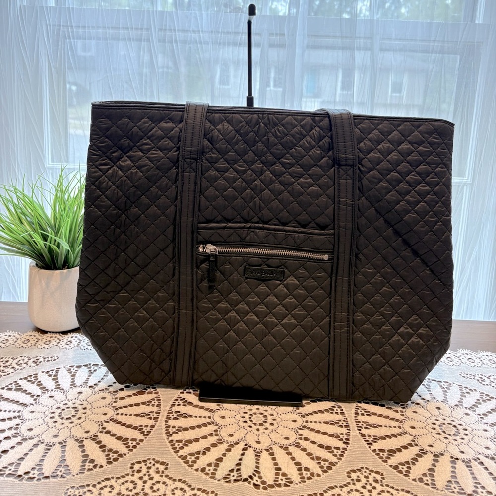NWOT Vera Bradley Black Tote